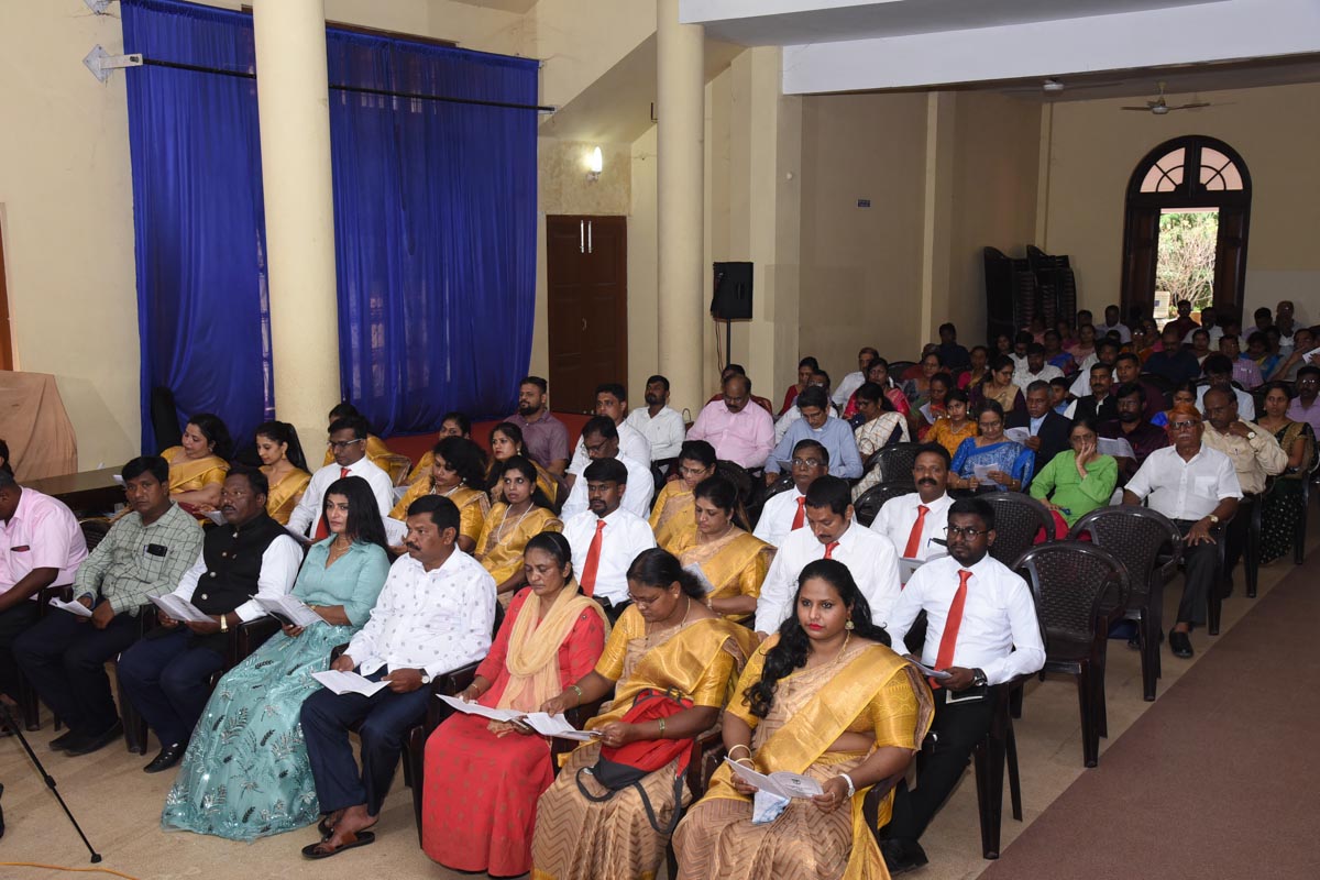 /news/valedictory_22/NKS_4355.jpg