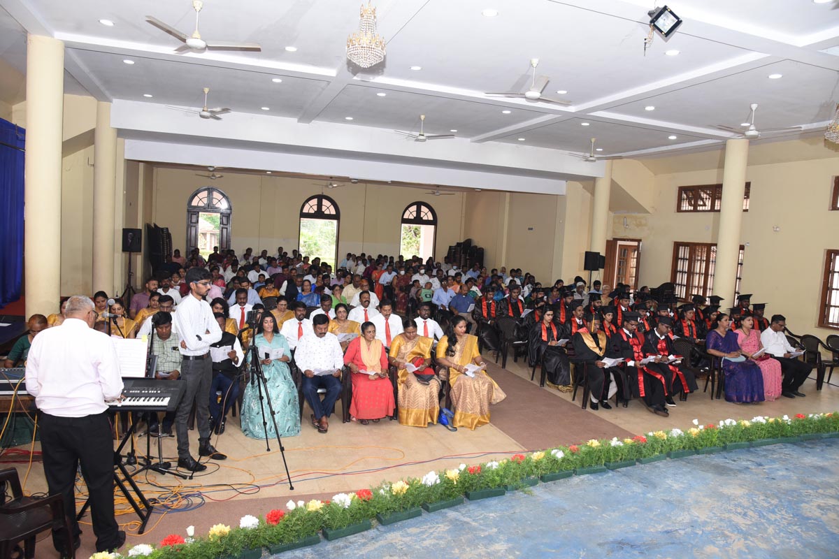 /news/valedictory_22/NKS_4357.jpg