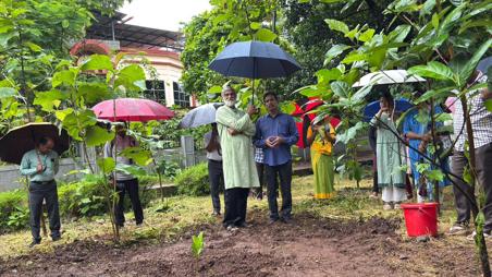 /news/vanamahothsava_26/img_2.jpeg
