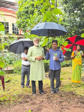 /news/vanamahothsava_26/img_3.jpeg